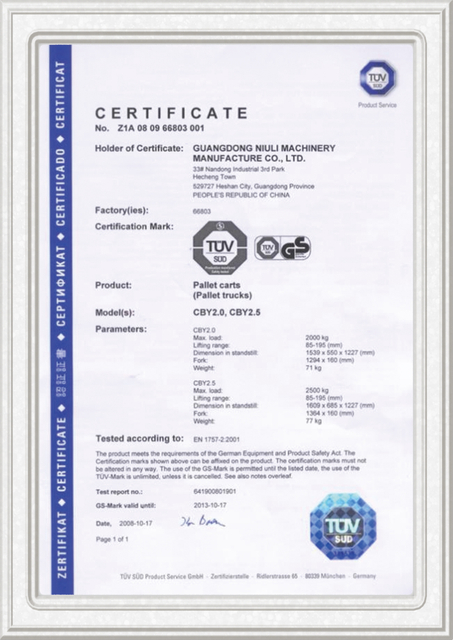 camion à mât rétractable